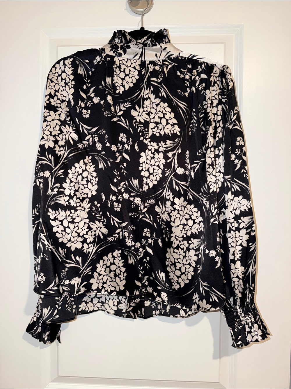 Hunter Bell, Black & White Floral High-Neck Blouse, M - Picture 2 of 6
